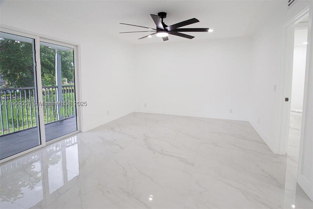 Real estate property located at 13250 7th Ct #204L, Broward, Kingsley At Century Villa, Pembroke Pines, FL