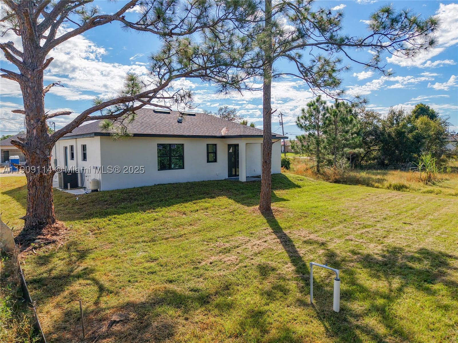 Real estate property located at 3814 9th St SW, Lee, -, Lehigh Acres, FL