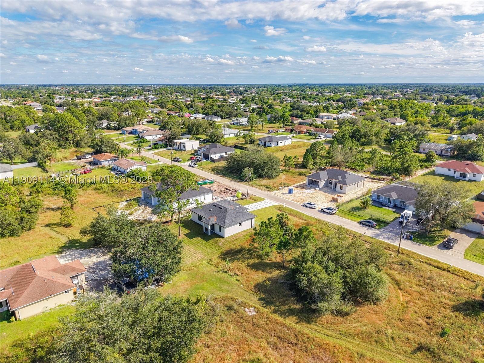 Real estate property located at 3814 9th St SW, Lee, -, Lehigh Acres, FL