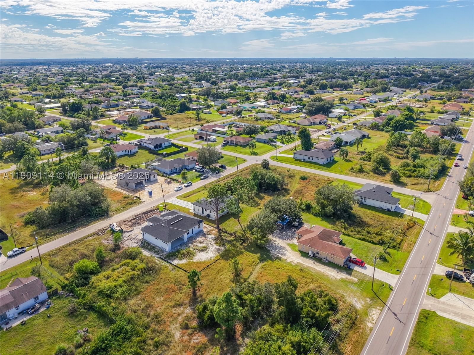 Real estate property located at 3814 9th St SW, Lee, -, Lehigh Acres, FL