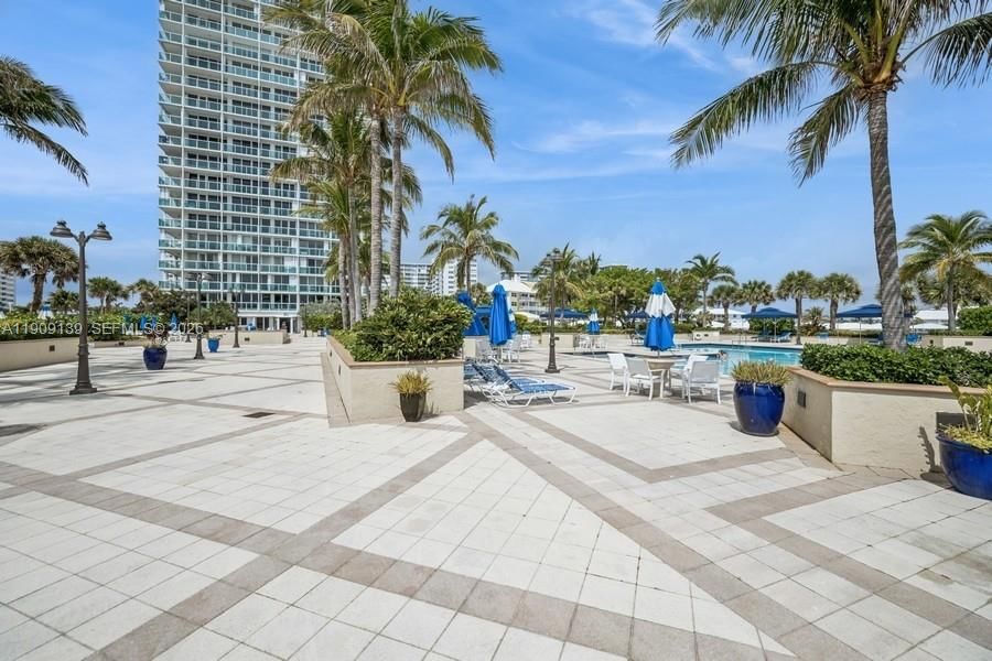 Real estate property located at 2100 Ocean Ln #808, Broward, Point Of Americas Condo, Fort Lauderdale, FL