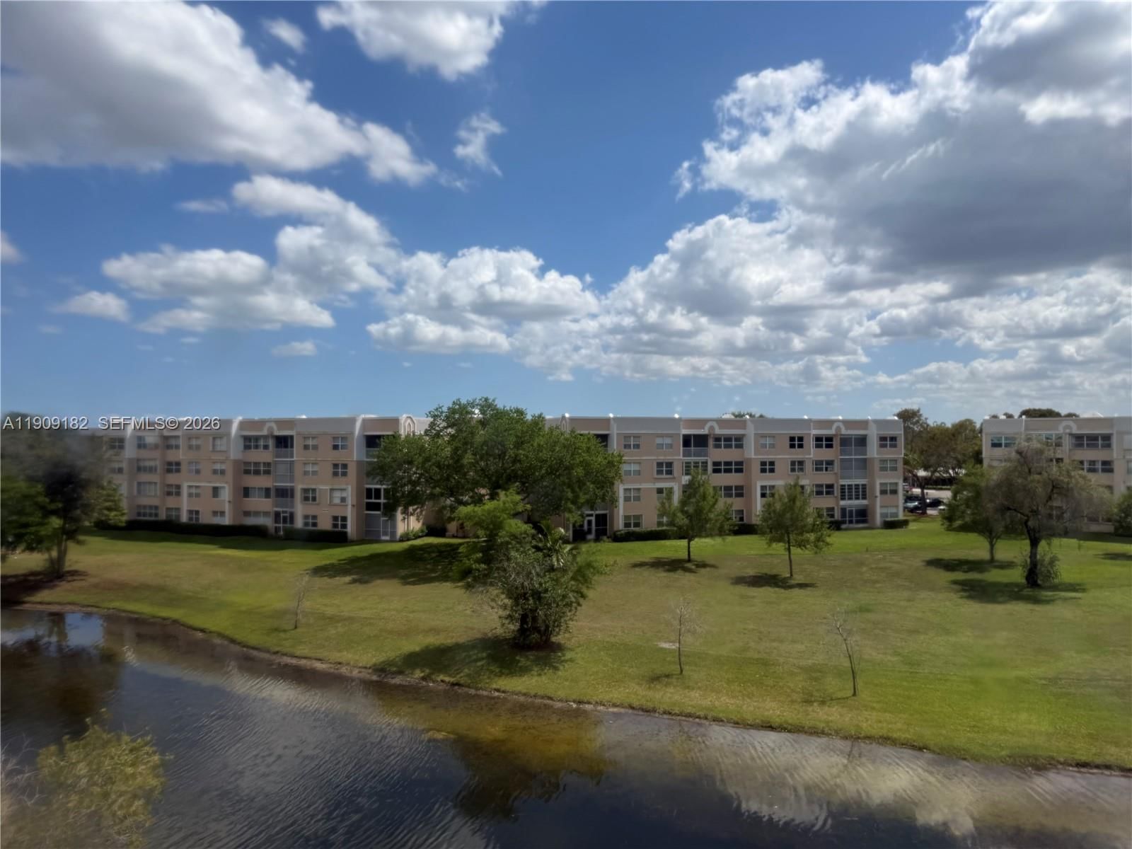 Real estate property located at 2560 103rd Ave #402, Broward, Sunrise Lakes 193 Condo, Sunrise, FL