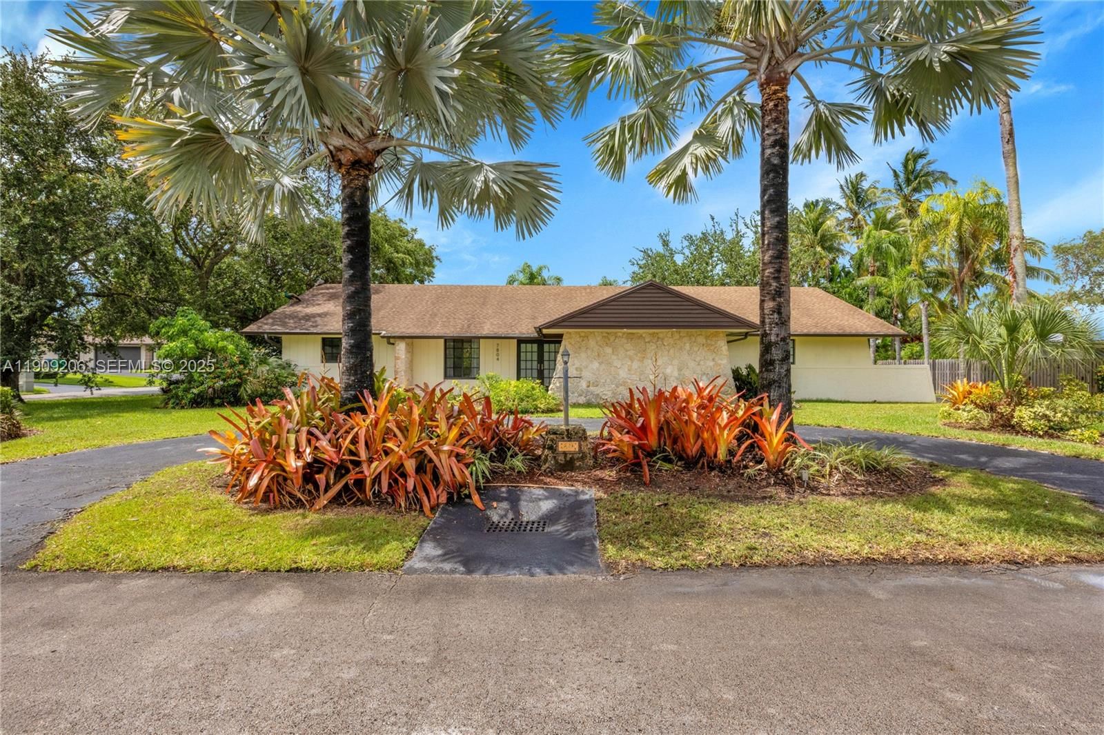 Real estate property located at 7804 178th Ter, Miami-dade, Cutler Hammock, Palmetto Bay, FL