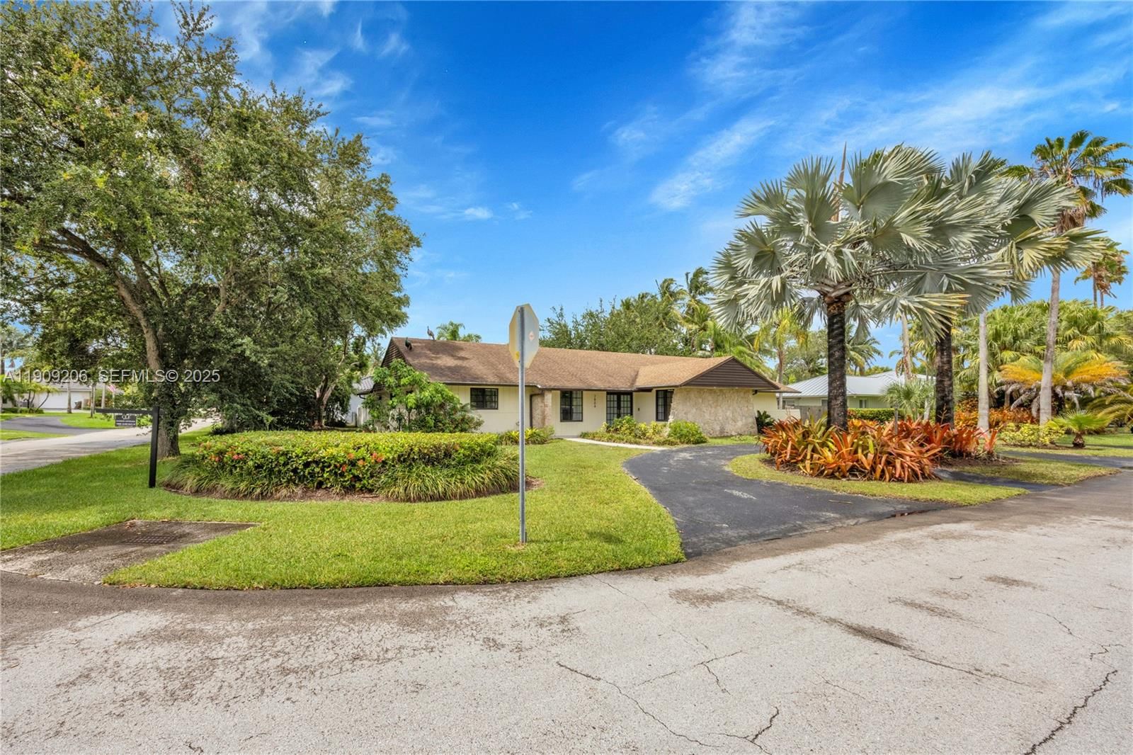 Real estate property located at 7804 178th Ter, Miami-dade, Cutler Hammock, Palmetto Bay, FL