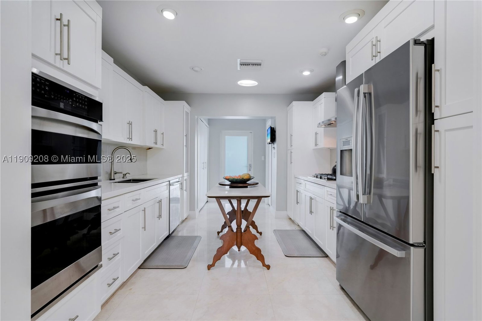 Real estate property located at 1616 Bayshore Dr, Miami-dade, Glencoe A Sub, Miami, FL