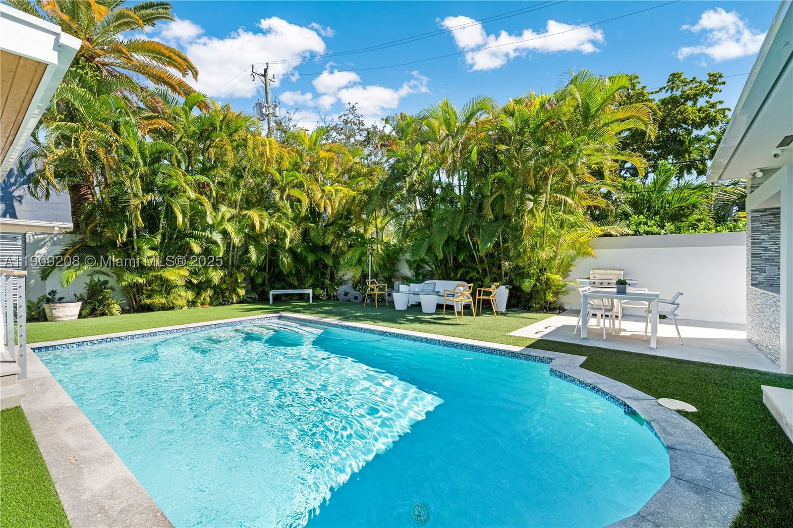 Real estate property located at 1616 Bayshore Dr, Miami-dade, Glencoe A Sub, Miami, FL
