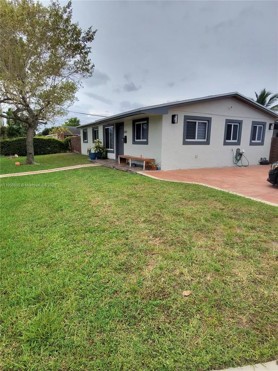 Real estate property located at 20180 14th Ct, Miami-dade, Honeyhill Ests Sec 2 1st, Miami Gardens, FL