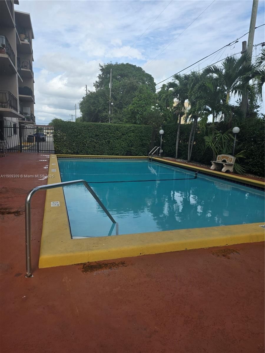 Real estate property located at 3640 9th St #407, Miami-dade, El Cid Condo, Miami, FL