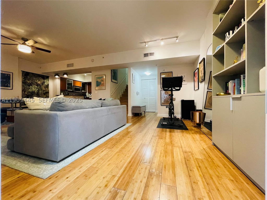 Real estate property located at 888 Douglas Rd #119, Miami-dade, Coral Gables Douglas Sec, Coral Gables, FL