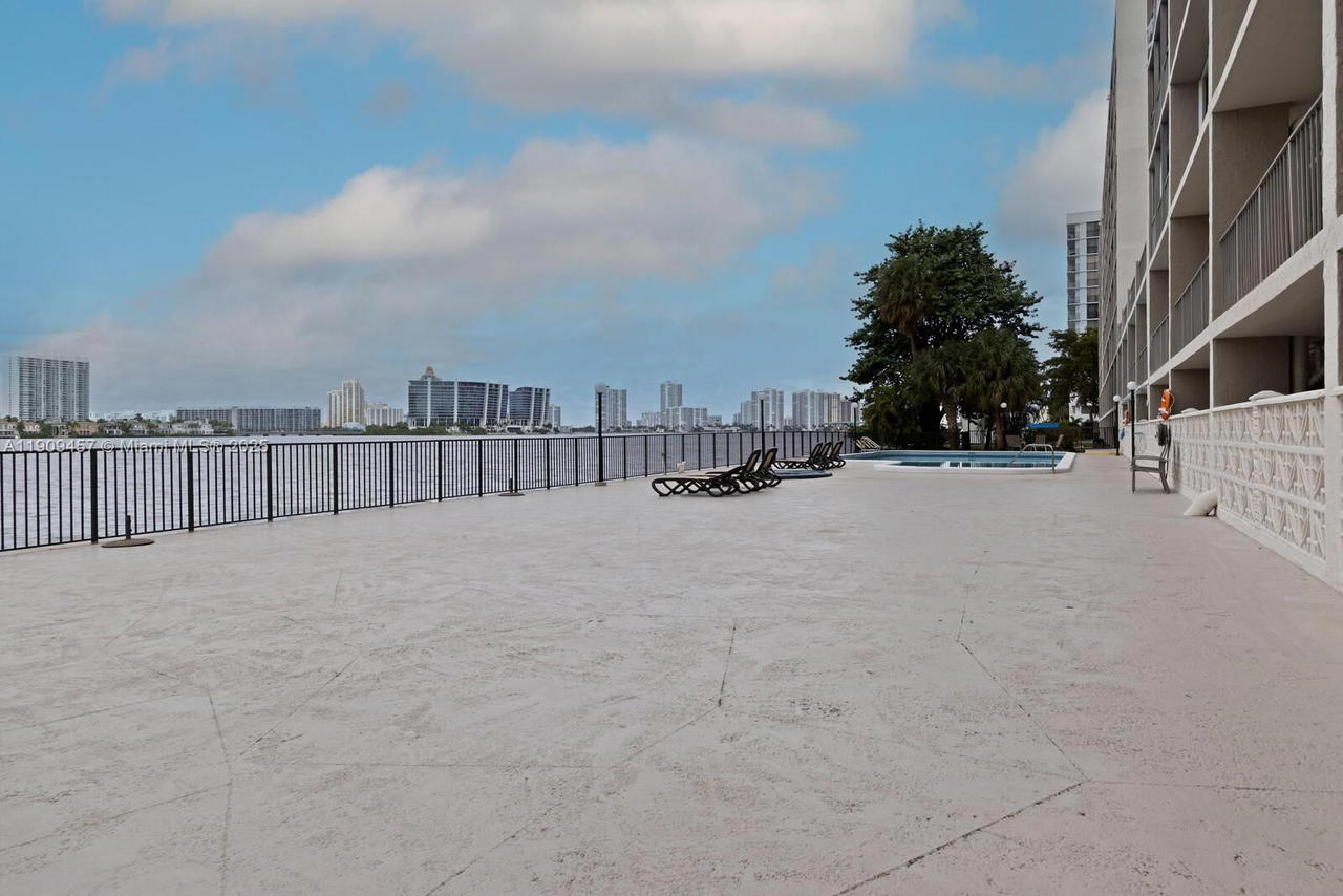 Real estate property located at 17500 Bay Rd S301, Miami-dade, Fairview House Condo, Sunny Isles Beach, FL