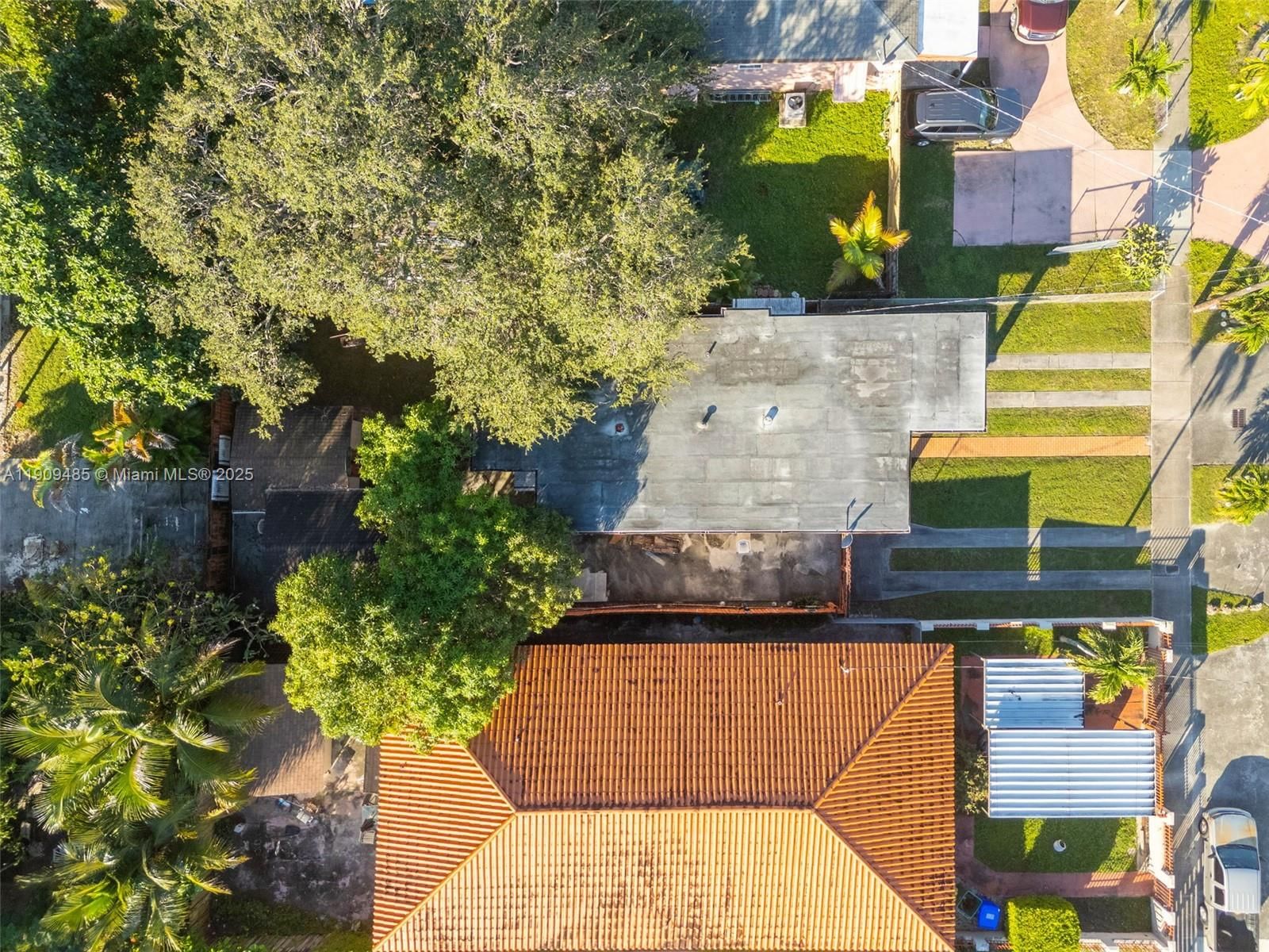Real estate property located at 5834 4th St, Miami-dade, Westlawn-corrected Plat, Miami, FL