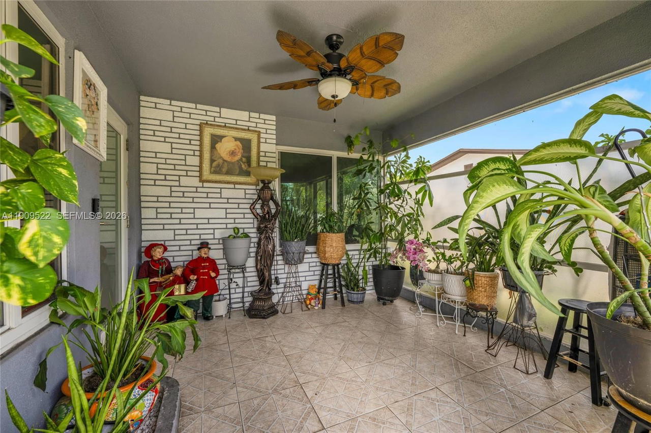 Real estate property located at 6221 26th St, Broward, Miami Gardens Estates Sec, Miramar, FL