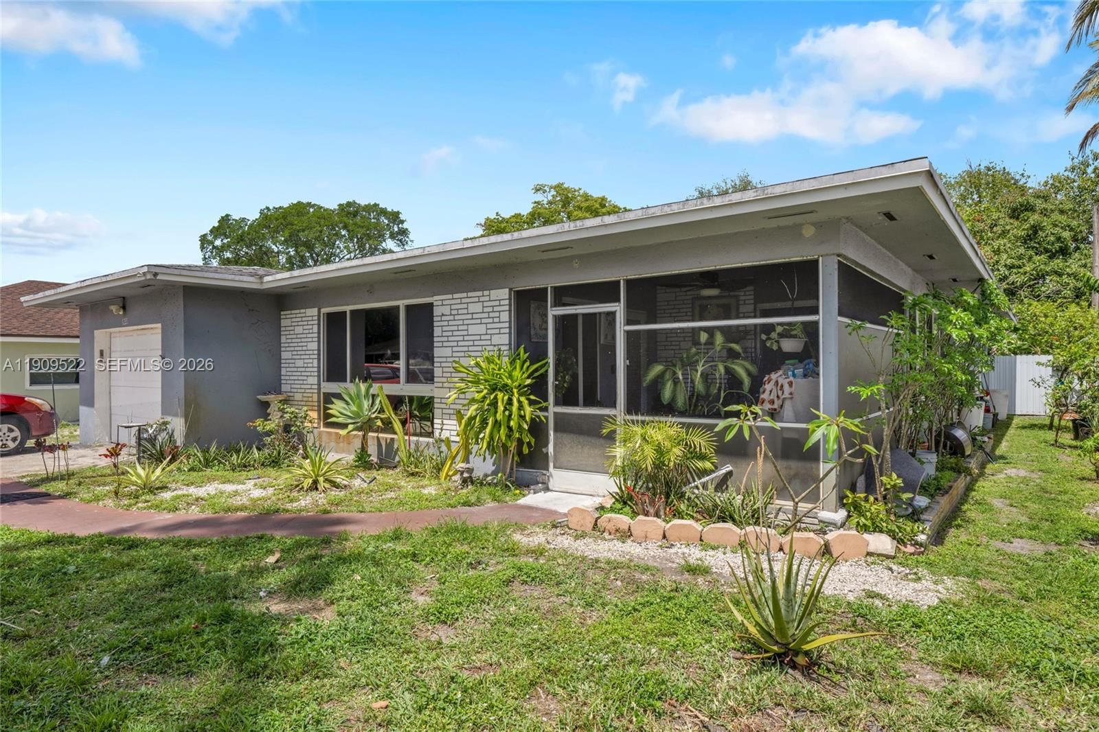 Real estate property located at 6221 26th St, Broward, Miami Gardens Estates Sec, Miramar, FL