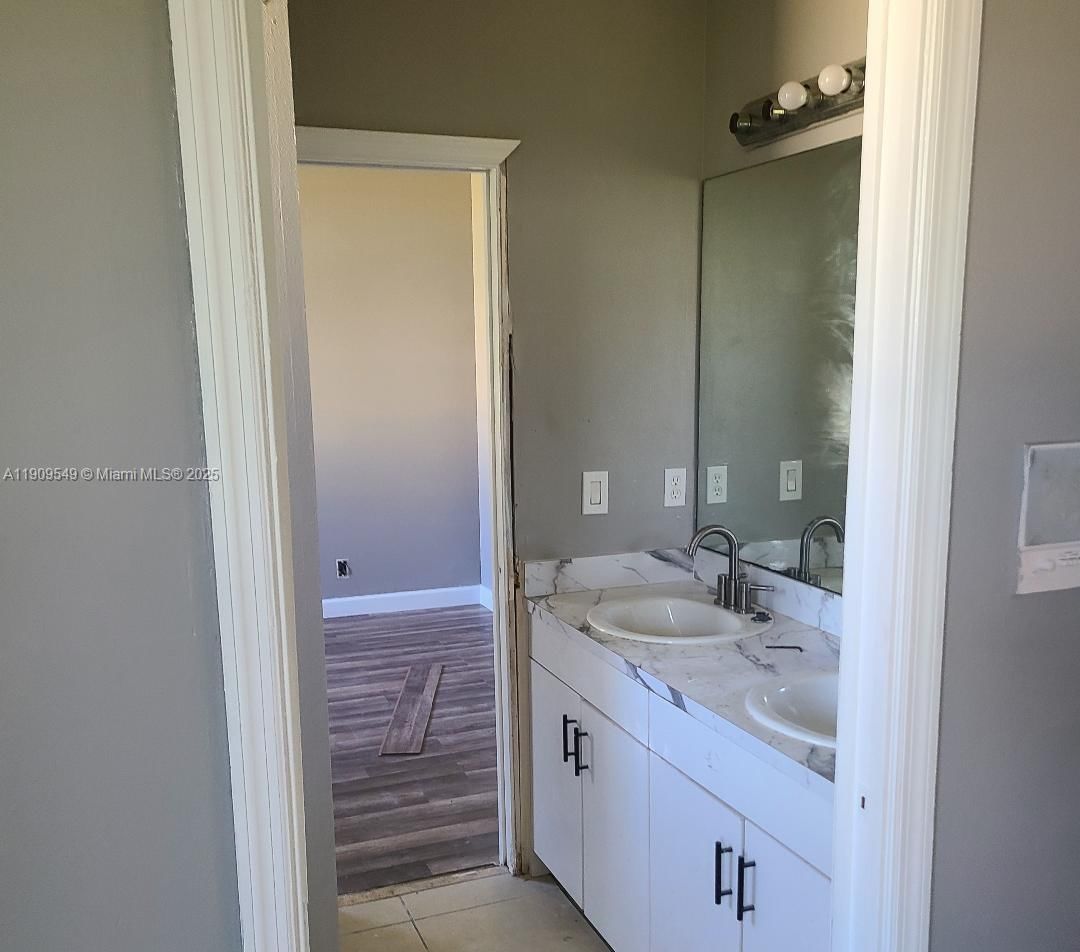 Real estate property located at 1881 Elijah Ave, St Lucie, Port St Lucie Section 7, Port St Lucie, FL