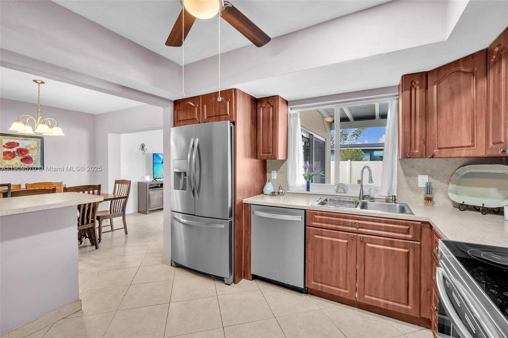 Real estate property located at 7751 6th Ct, Broward, Boulevard Heights Sec 11, Pembroke Pines, FL