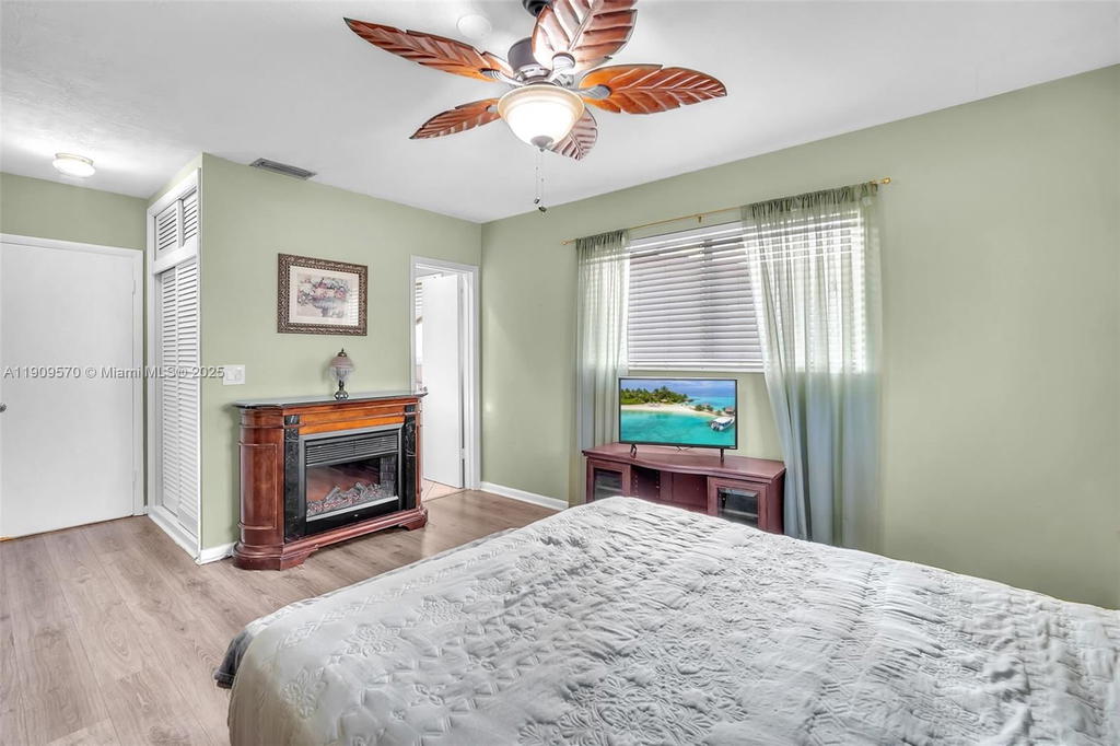 Real estate property located at 7751 6th Ct, Broward, Boulevard Heights Sec 11, Pembroke Pines, FL