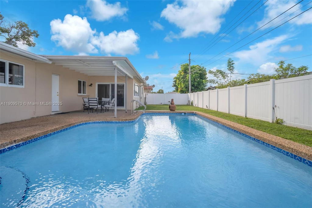 Real estate property located at 7751 6th Ct, Broward, Boulevard Heights Sec 11, Pembroke Pines, FL