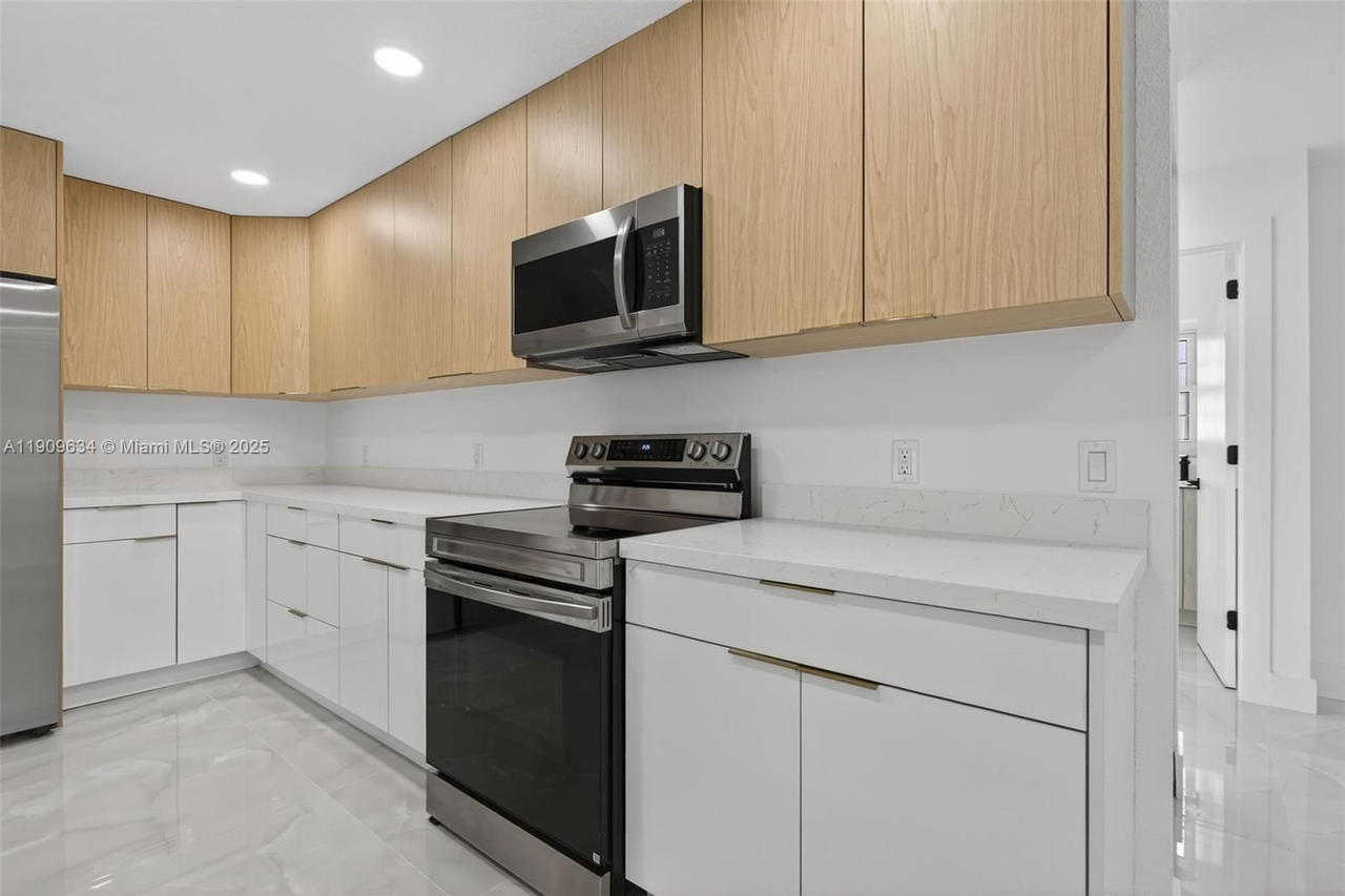 Real estate property located at 4456 Crystal Lake Dr, Broward, Crystal Lake 2nd Sec, Deerfield Beach, FL