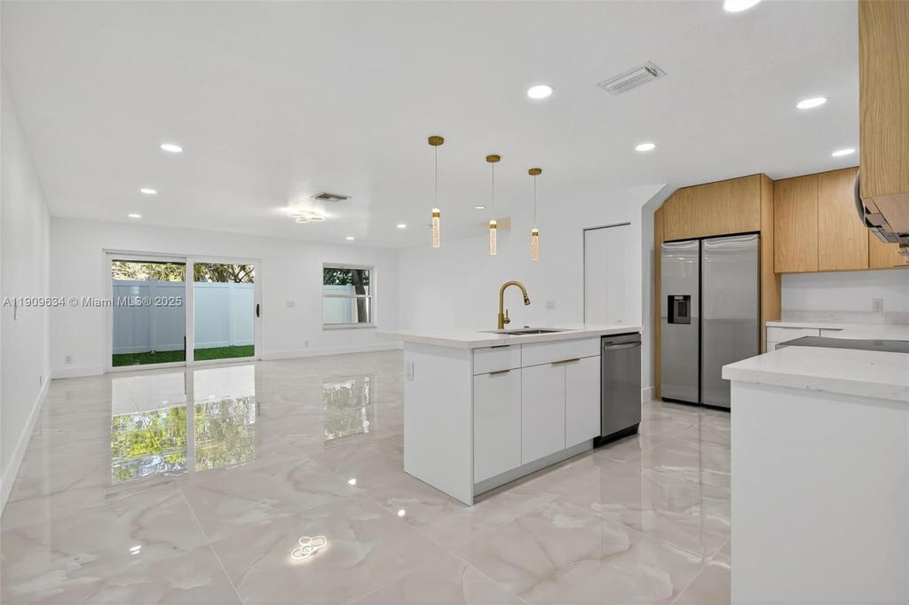 Real estate property located at 4456 Crystal Lake Dr, Broward, Crystal Lake 2nd Sec, Deerfield Beach, FL