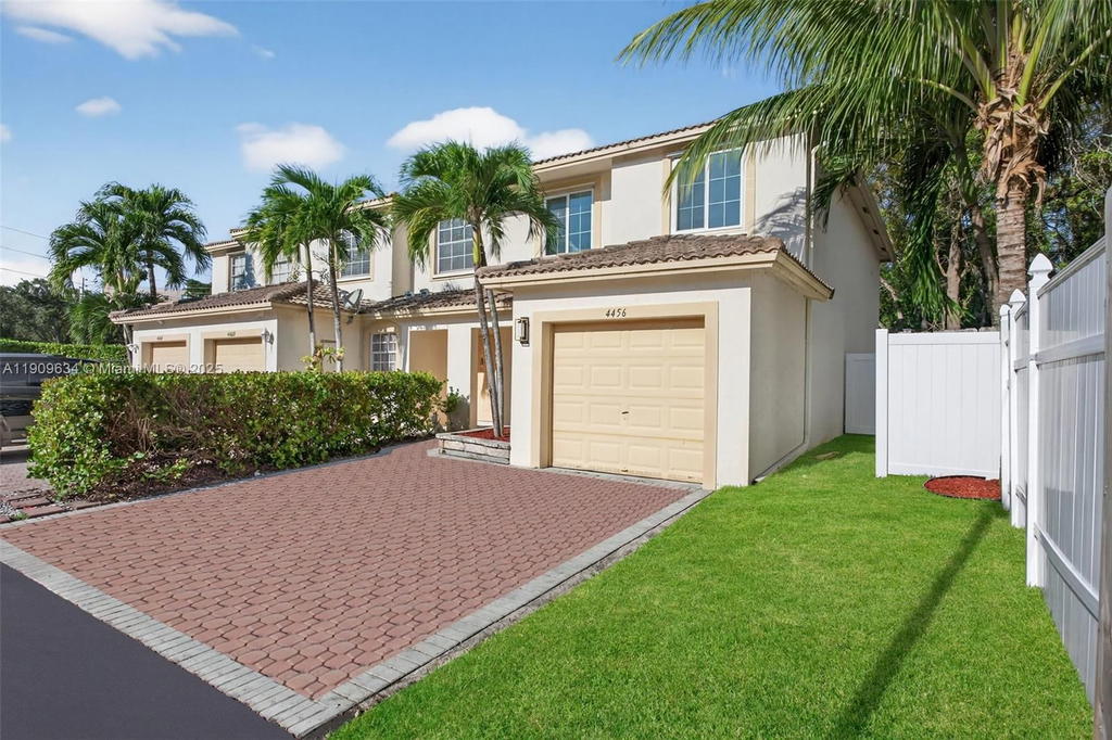 Real estate property located at 4456 Crystal Lake Dr, Broward, Crystal Lake 2nd Sec, Deerfield Beach, FL