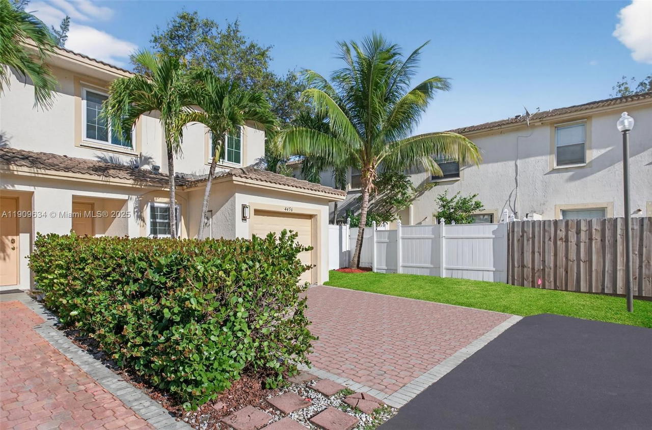 Real estate property located at 4456 Crystal Lake Dr, Broward, Crystal Lake 2nd Sec, Deerfield Beach, FL