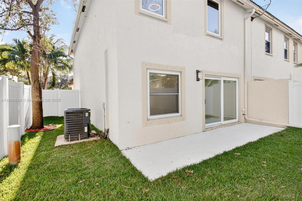 Real estate property located at 4456 Crystal Lake Dr, Broward, Crystal Lake 2nd Sec, Deerfield Beach, FL