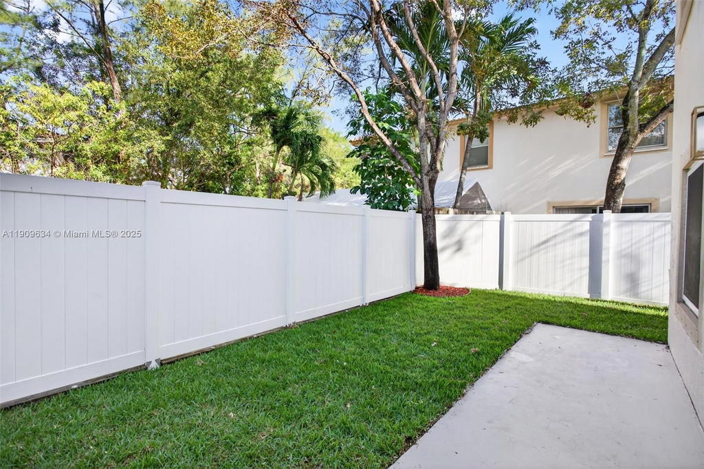 Real estate property located at 4456 Crystal Lake Dr, Broward, Crystal Lake 2nd Sec, Deerfield Beach, FL