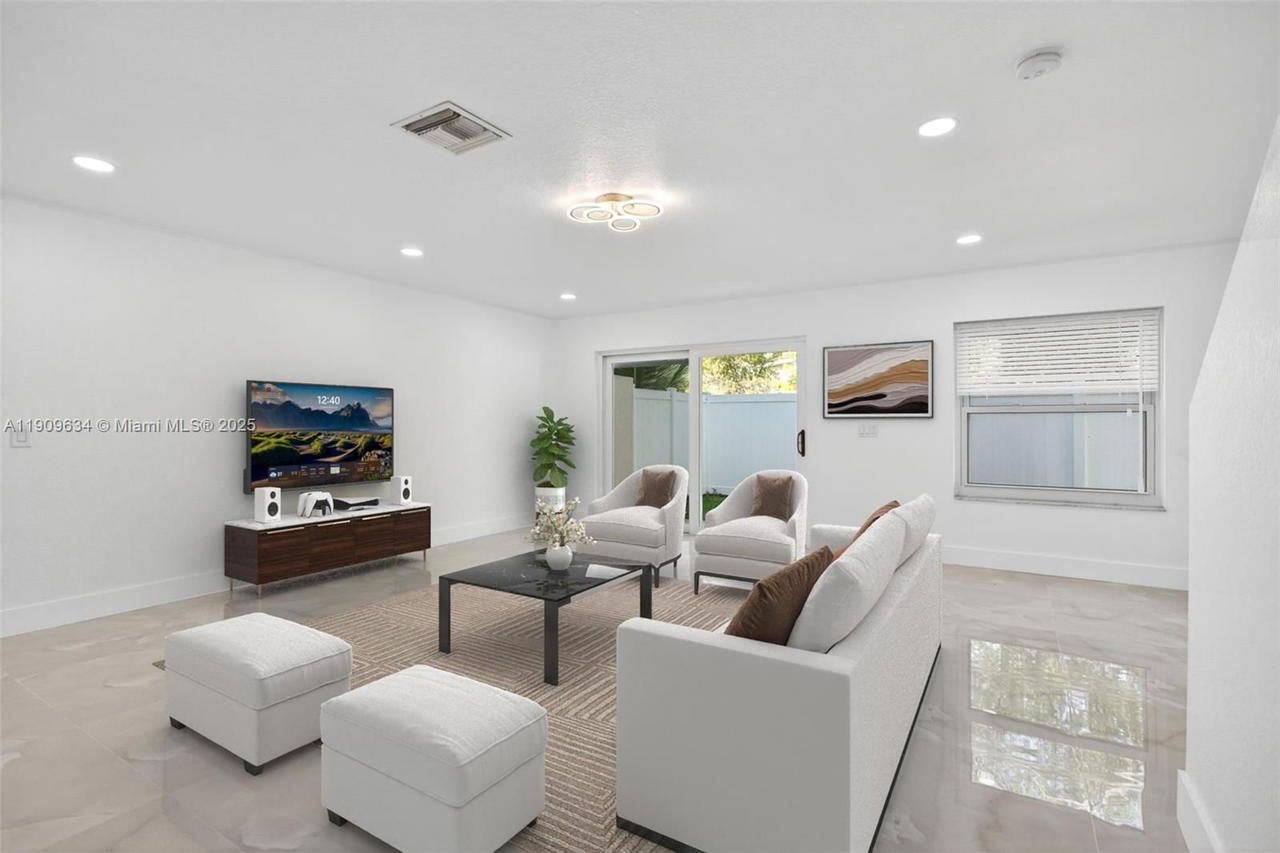 Real estate property located at 4456 Crystal Lake Dr, Broward, Crystal Lake 2nd Sec, Deerfield Beach, FL
