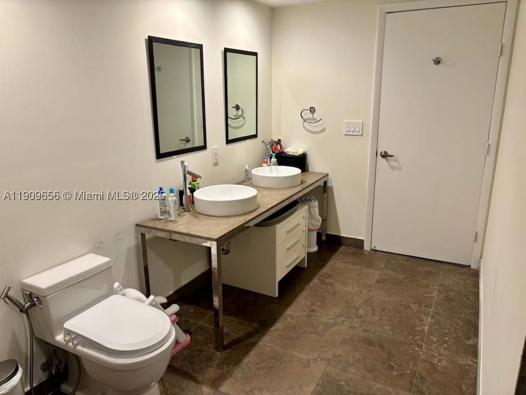 Real estate property located at 465 Brickell Ave #5402, Miami-dade, Iconbrickell Condo No 1, Miami, FL