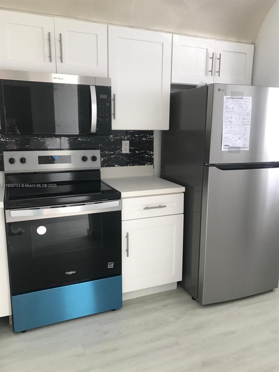 Real estate property located at 438 210th Cir Ter #203-4B, Miami-dade, Monterey Village-two Cond, Miami, FL