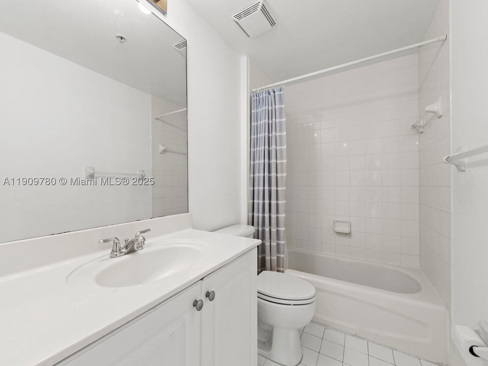 Real estate property located at 1627 37th Ave #1103, Miami-dade, Gables View Condo, Miami, FL