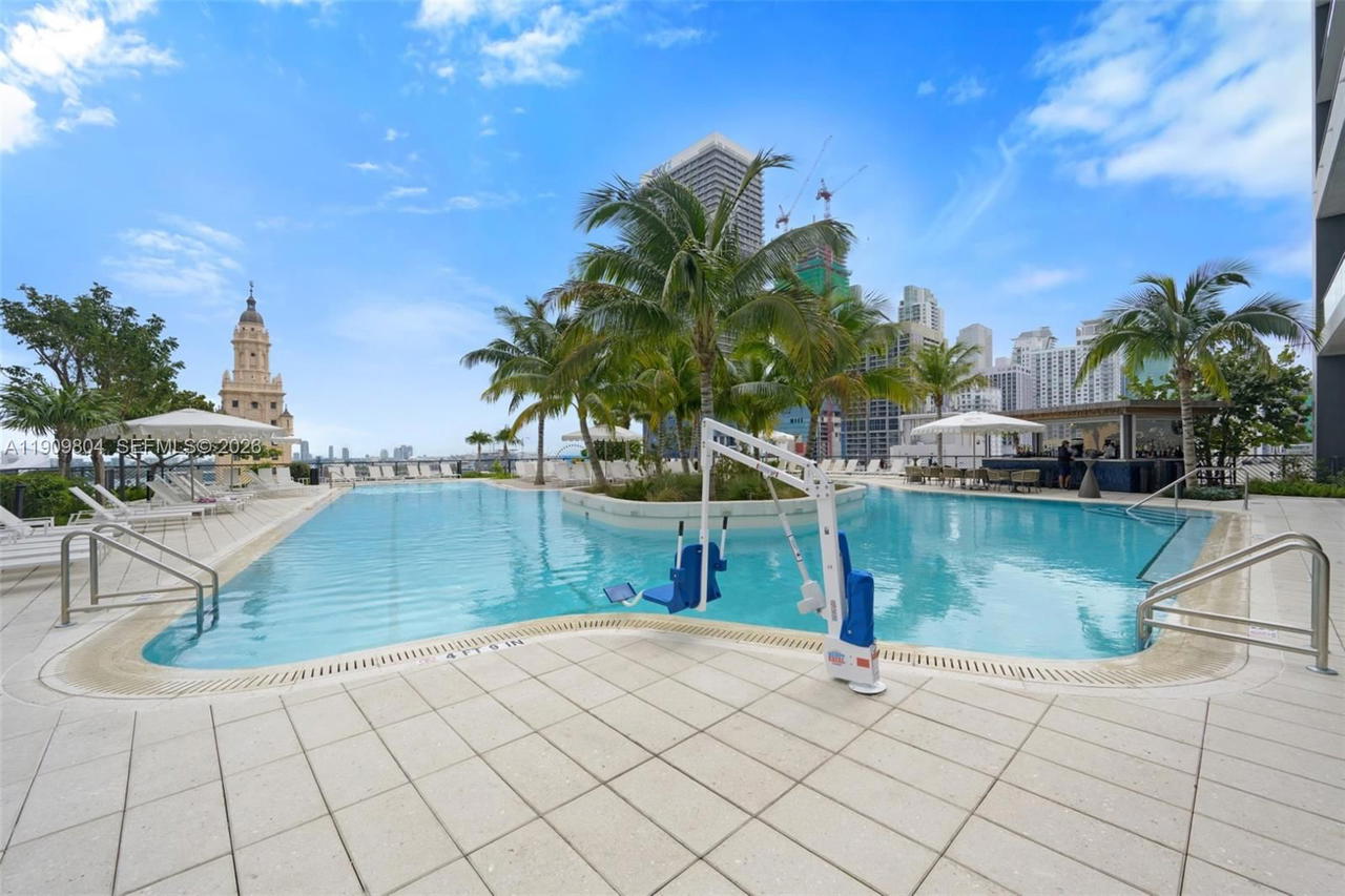 Real estate property located at 159 6th St #3706, Miami-dade, 159 Ne 6th Street Condo, Miami, FL