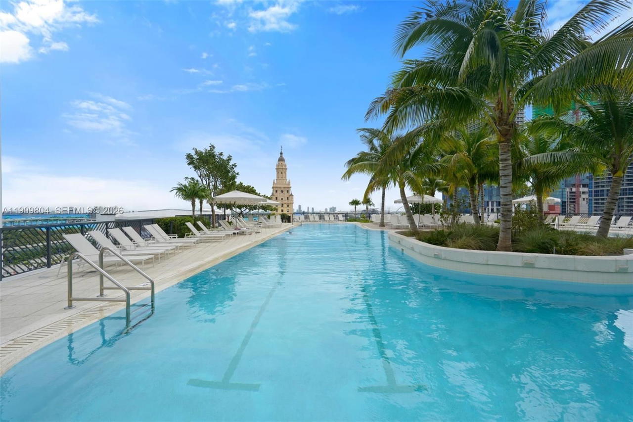 Real estate property located at 159 6th St #3706, Miami-dade, 159 Ne 6th Street Condo, Miami, FL