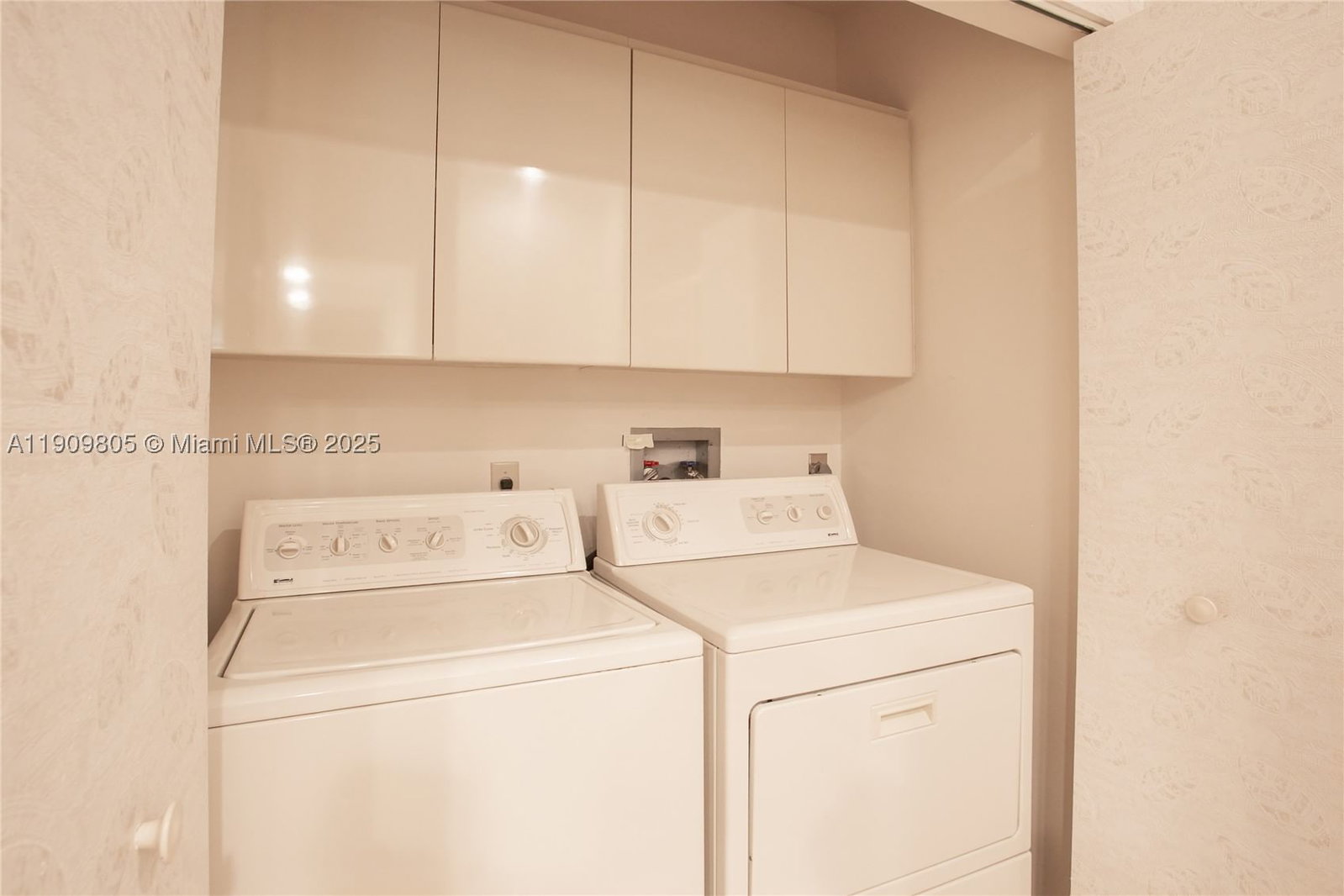 Real estate property located at 3000 Island Blvd WSTE1, Miami-dade, 3000 Isl Blvd Williams Is, Aventura, FL