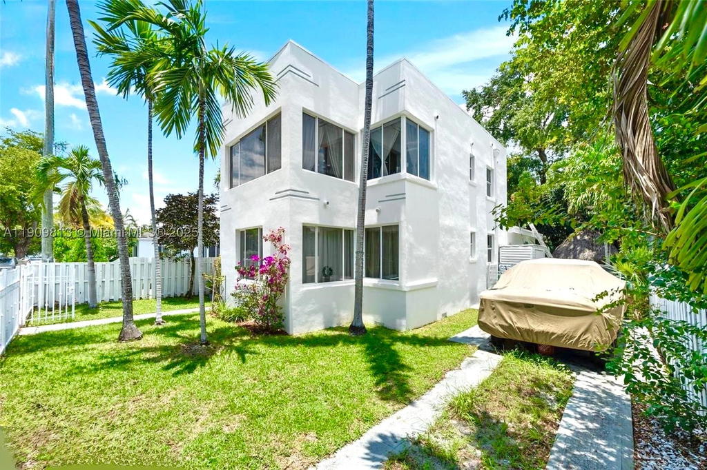 Real estate property located at 555 70th St, Miami-dade, Baywood, Miami, FL