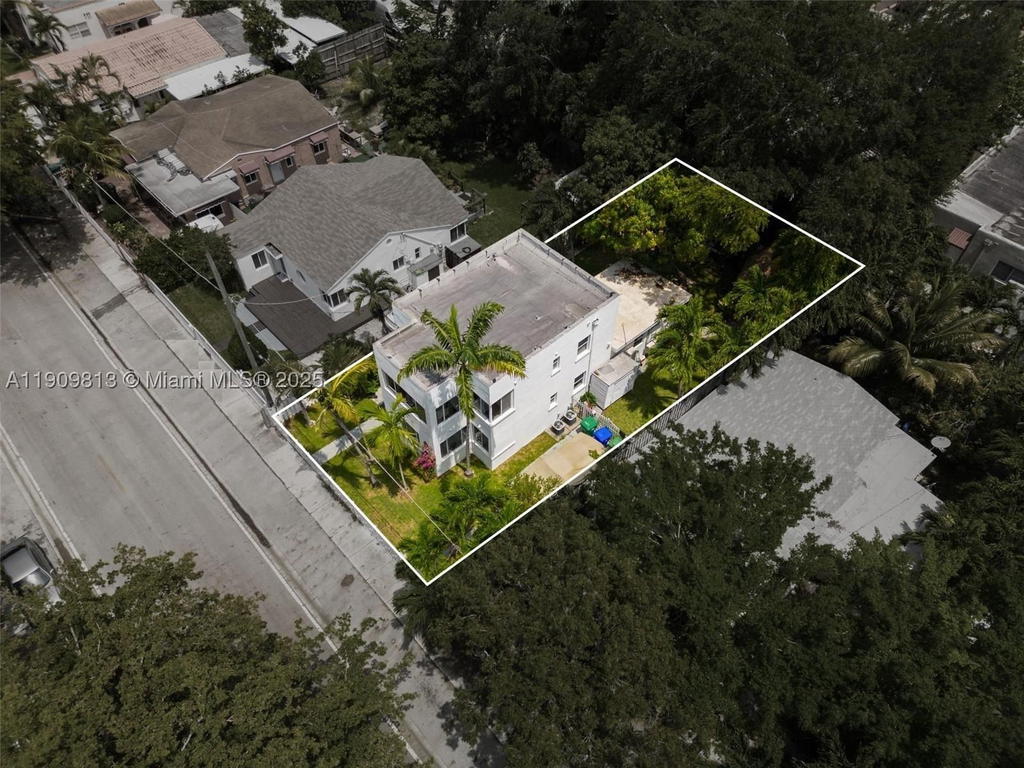 Real estate property located at 555 70th St, Miami-dade, Baywood, Miami, FL