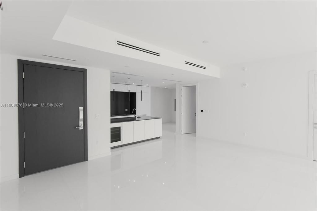 Real estate property located at 300 Biscayne Blvd Way #1003, Miami-dade, Aston Martin, Miami, FL