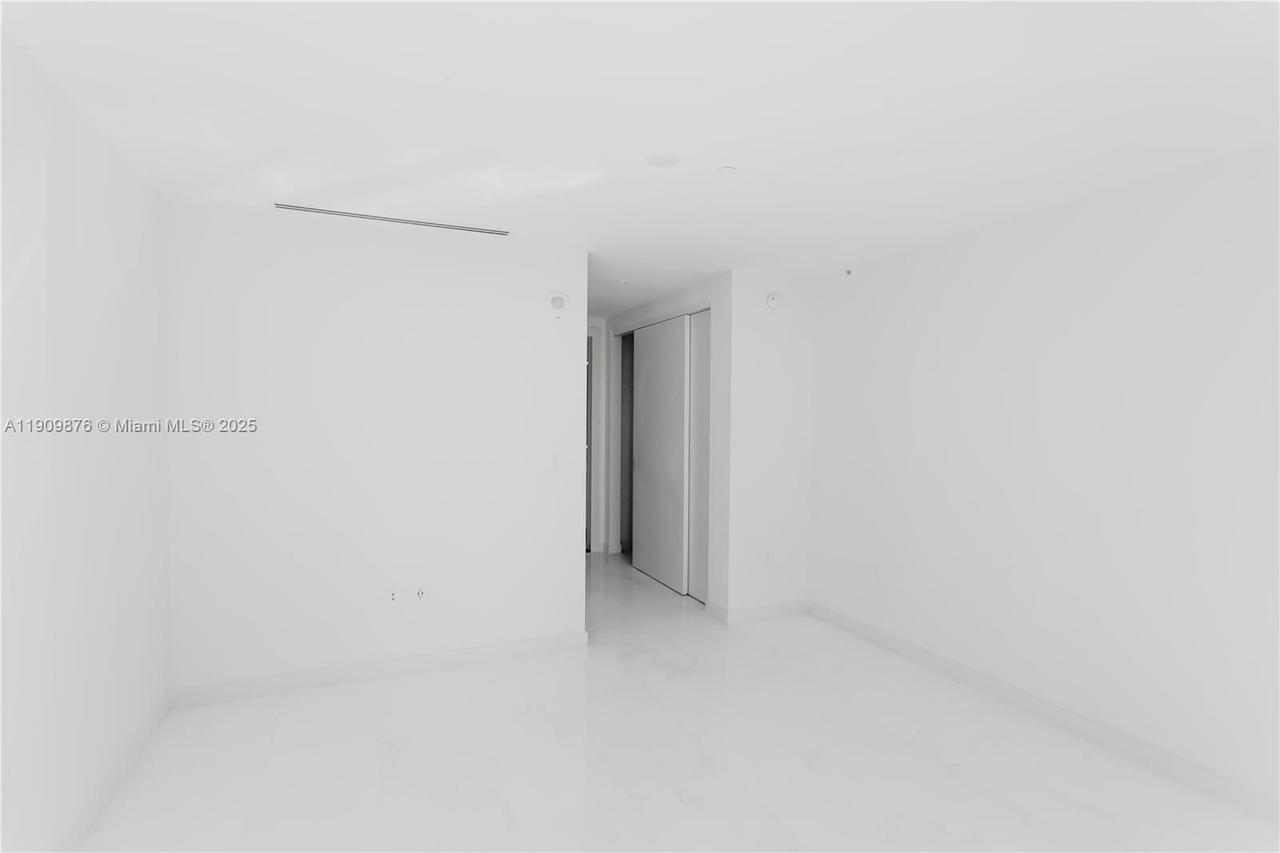 Real estate property located at 300 Biscayne Blvd Way #1003, Miami-dade, Aston Martin, Miami, FL