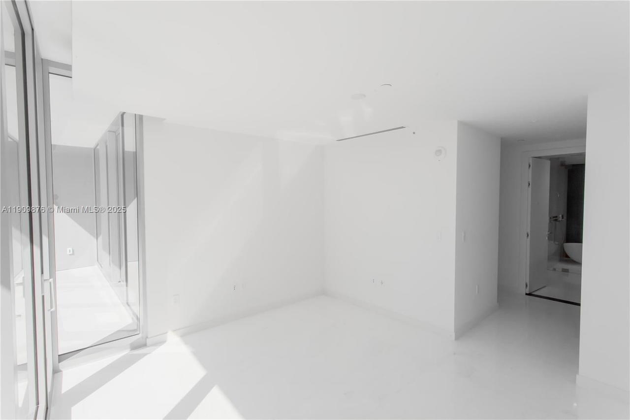 Real estate property located at 300 Biscayne Blvd Way #1003, Miami-dade, Aston Martin, Miami, FL
