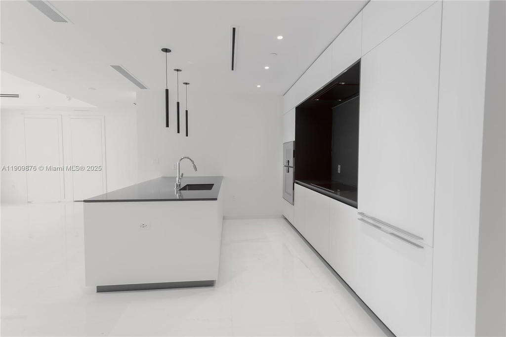 Real estate property located at 300 Biscayne Blvd Way #1003, Miami-dade, Aston Martin, Miami, FL