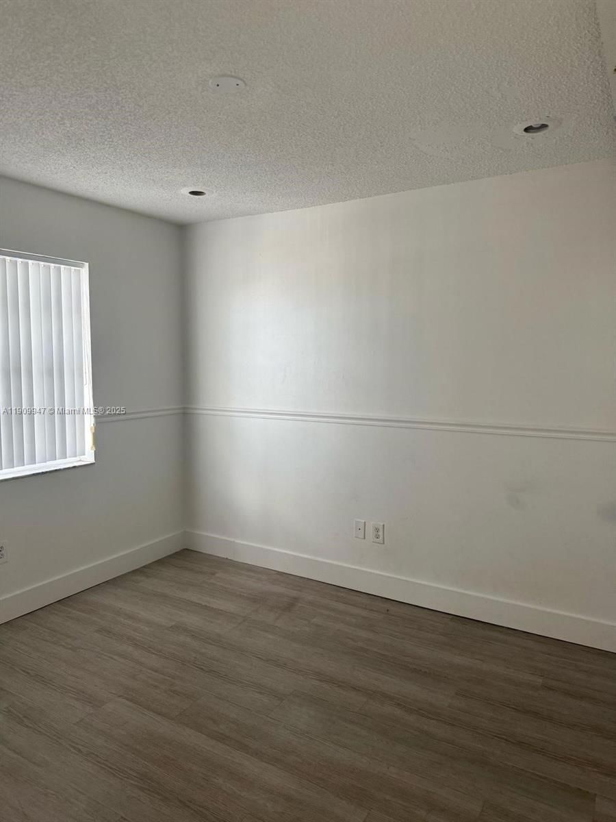 Real estate property located at 438 210th Cir Ter #202-4B, Miami-dade, Monterey Village-two Cond, Miami, FL