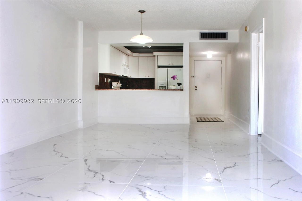 Real estate property located at 16465 22nd Ave #116, Miami-dade, Tall Trees Condo, North Miami Beach, FL
