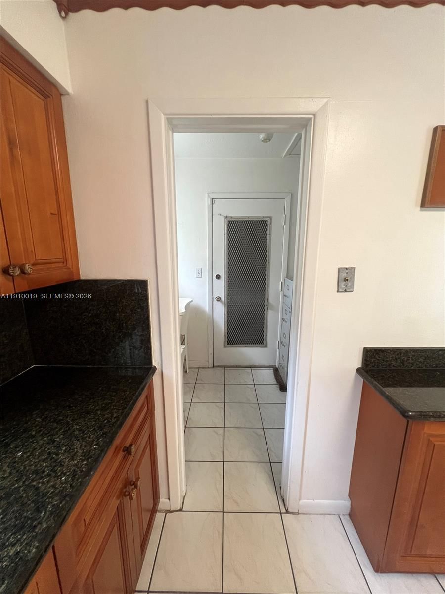 Real estate property located at 6200 19th St, Broward, Welwyn Manor, Miramar, FL