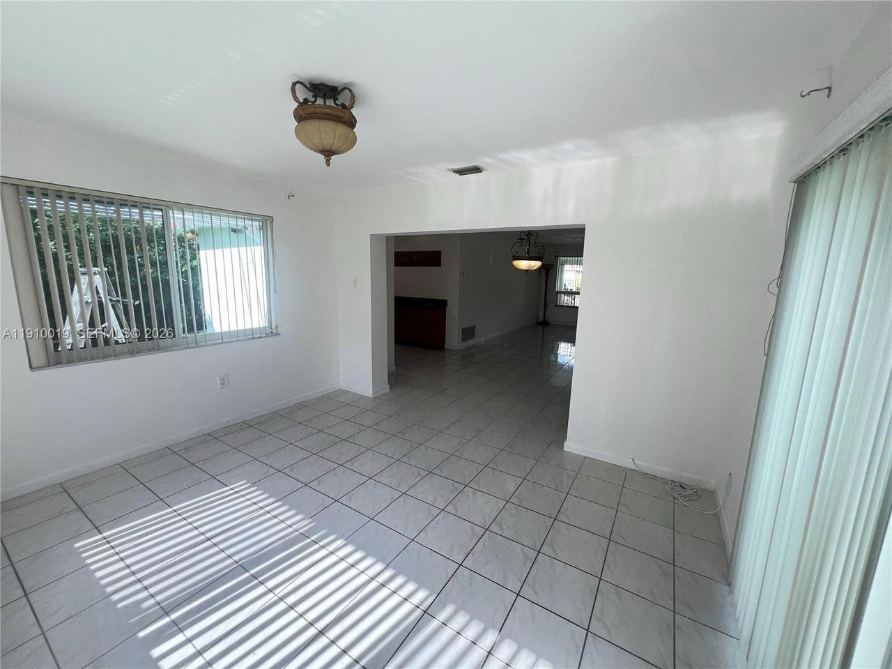 Real estate property located at 6200 19th St, Broward, Welwyn Manor, Miramar, FL