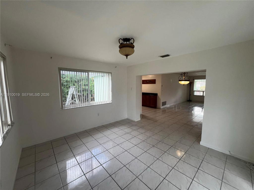 Real estate property located at 6200 19th St, Broward, Welwyn Manor, Miramar, FL