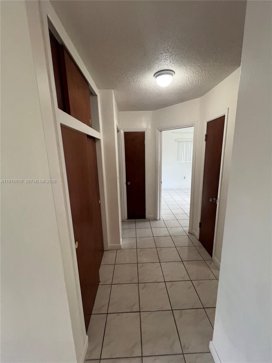 Real estate property located at 6200 19th St, Broward, Welwyn Manor, Miramar, FL