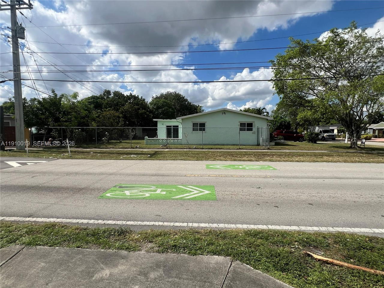 Real estate property located at 6200 19th St, Broward, Welwyn Manor, Miramar, FL