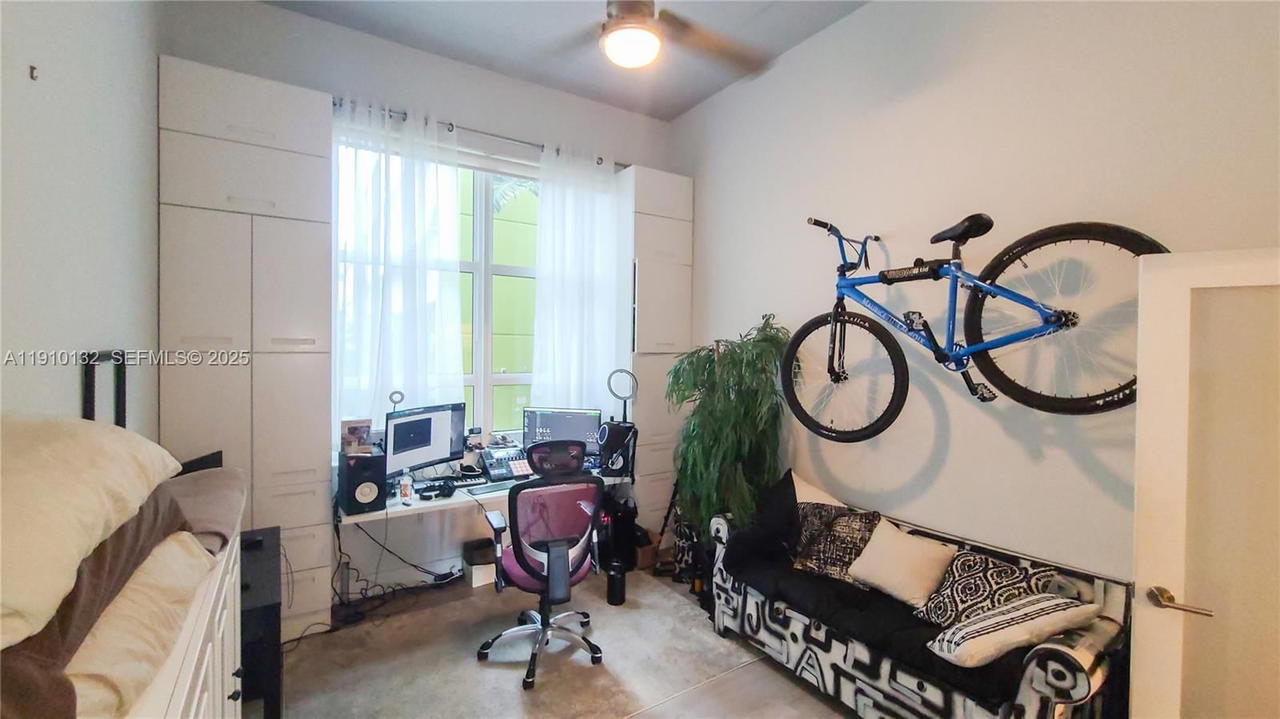 Real estate property located at 2001 Biscayne Blvd #2117, Miami-dade, Cite Condo, Miami, FL