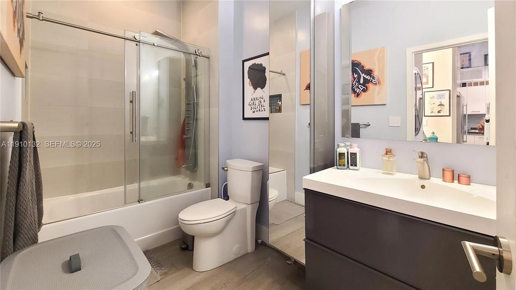 Real estate property located at 2001 Biscayne Blvd #2117, Miami-dade, Cite Condo, Miami, FL