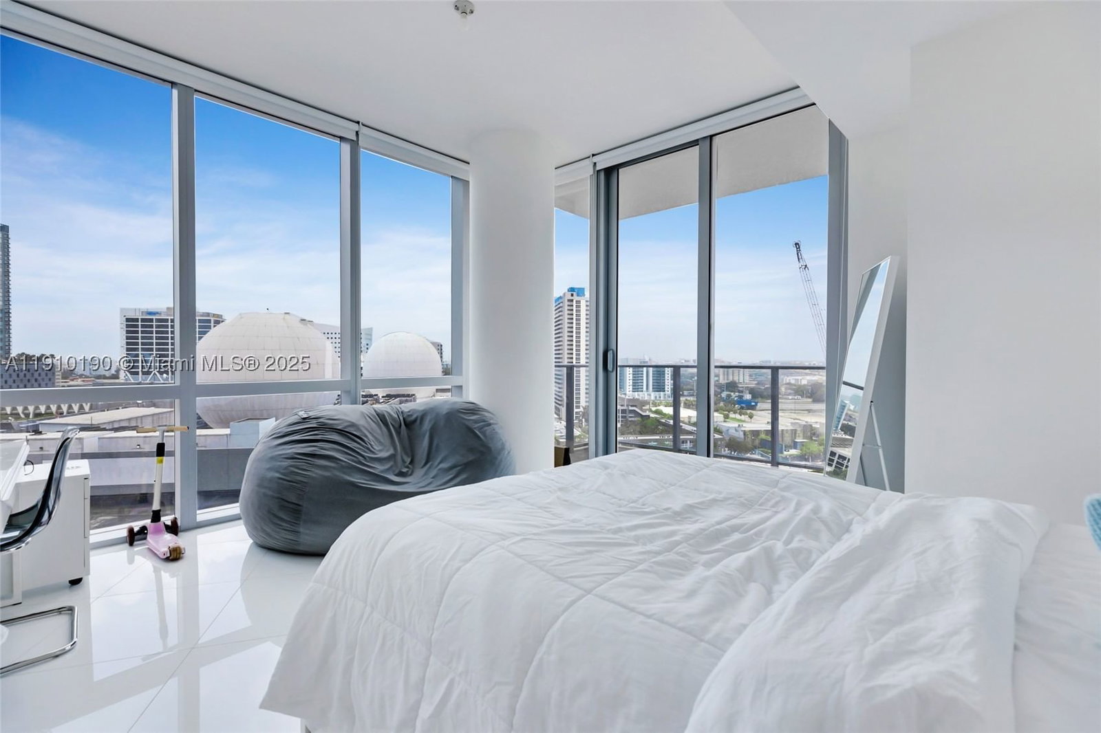 Real estate property located at 851 1st Ave #1202, Miami-dade, Paramount Miami Worldcent, Miami, FL